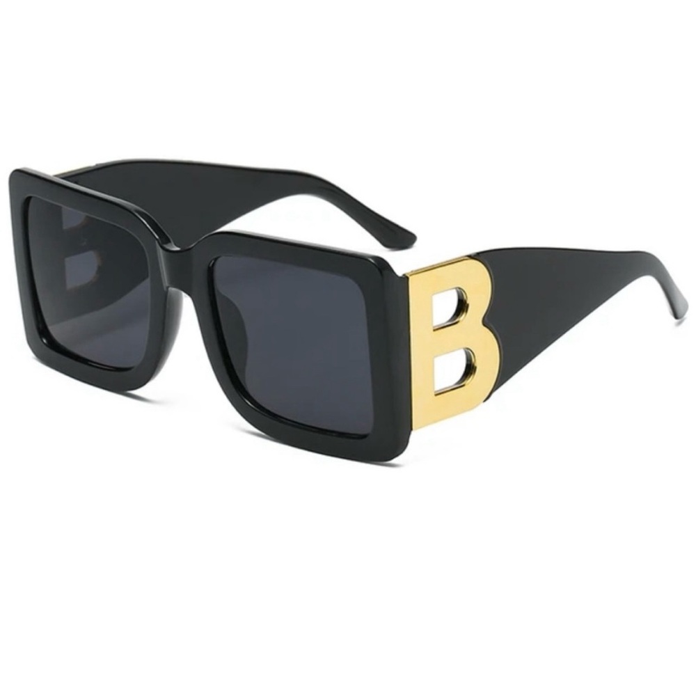 SOLD❌ NWT• Black Unisex Sunglasses⭐️